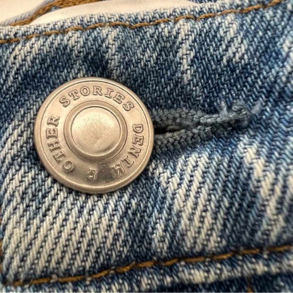 & Other Stories Dream Cut Light Wash Destroyed 100% Organic Cotton Jean Shorts - Picture 10 of 13